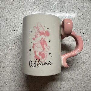 Disney Minnie Mouse 18 oz Mug with Bow Handle 🎀